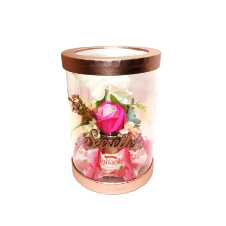 BoxEnjoy - rose arany henger rózsaszín szappanrózsával - málnás Raffaello-val